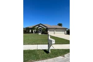8907 Bernberry St, Sarasota, FL 34240, Sold 03/17/22