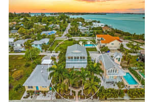 791 Broadway St, Longboat Key, FL 34228, Sold 04/18/22