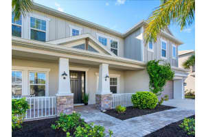 5731 Hydrangea Cir, Sarasota, FL 34238, Sold 04/11/22