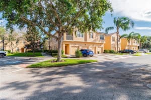 3675 Parkridge Cir, Sarasota, FL 34243, Sold 04/22/22