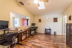 3869 Wilshire Cir W, Sarasota, FL 34238, Sold 05/17/22