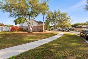 6251 Crickethollow Dr, Riverview, FL 33578, Sold 04/26/22
