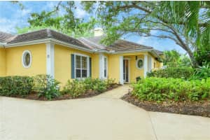 32 Bay Head Ln, Osprey, FL 34229, Sold 06/15/22