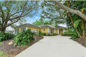 32 Bay Head Ln, Osprey, FL 34229, Sold 06/15/22