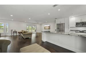 7340 Curtiss Ave, Sarasota, FL 34231, Sold 05/04/22