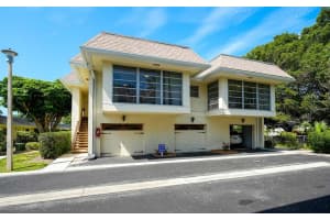 573 SUTTON PL, LONGBOAT KEY, FL 34228 Sold 07/29/22