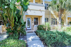 3880 82ND AVENUE CIRCLE, SARASOTA, FL 34243 - MLS#MFRA4529145