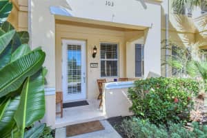 3880 82ND AVENUE CIRCLE, SARASOTA, FL 34243 - MLS#MFRA4529145