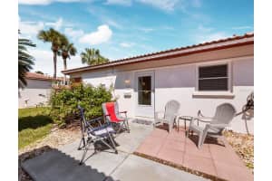 189 Vista Hermosa Cir, Sarasota, FL 34242, Sold 04/29/22