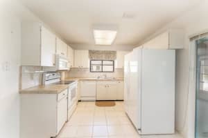 3991 Oakhurst Blvd, Sarasota, FL 34233, Sold 06/06/22