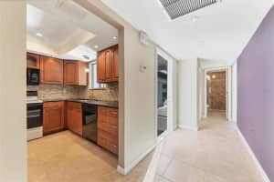 3912 Lakeside Rd, Sarasota, FL 34232, Sold 04/21/22