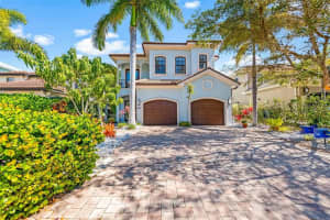 3811 Camino Real, Sarasota, FL 34239, Sold 06/13/22