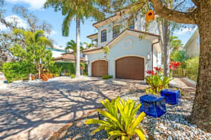 3811 Camino Real, Sarasota, FL 34239, Sold 06/13/22