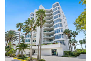675 Longboat Clb Rd, Longboat Key, FL 34228, Sold 04/20/22