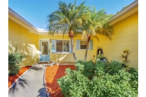5327 Laurelwood Pl, Sarasota, FL 34232, Sold 05/26/22