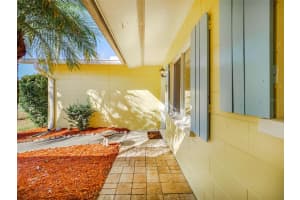 5327 Laurelwood Pl, Sarasota, FL 34232, Sold 05/26/22