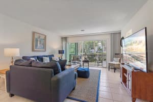 500 S Washington Dr, Sarasota, FL 34236, Sold 04/26/22