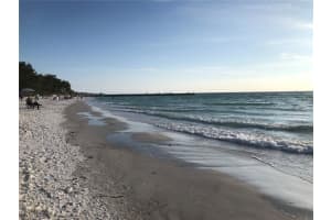 105 7th St S, Bradenton Beach, FL 34217, Sold 05/14/22