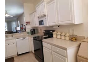 4193 Reflections Pkwy, Sarasota, FL 34233, Sold 05/13/22