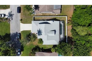 6145 Bonaventure Ct, Sarasota, FL 34243, Sold 05/11/22