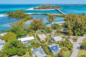 800 Broadway St, Longboat Key, FL 34228, Sold 06/03/22