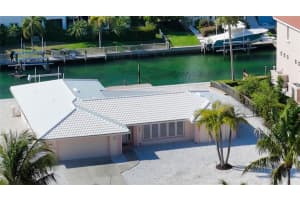 581 Putting Green Ln, Longboat Key, FL 34228, Sold 04/12/22