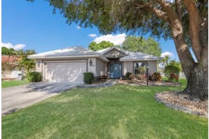 1116 Hoover St, Nokomis, FL 34275, Sold 05/03/22