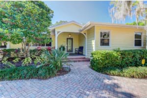 1726 Waldemere St, Sarasota, FL 34239, Sold 04/18/22