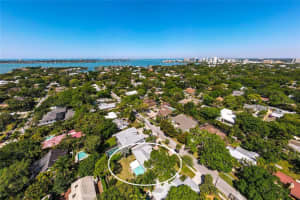 1726 Waldemere St, Sarasota, FL 34239, Sold 04/18/22
