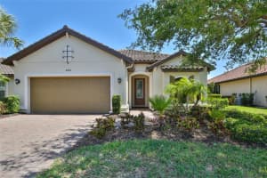 2426 Vaccaro Dr, Sarasota, FL 34231, Sold 05/17/22