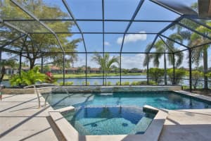 2426 Vaccaro Dr, Sarasota, FL 34231, Sold 05/17/22