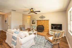 9925 NW 4th Pl, Gainesville, FL 32607, Sold 05/18/22