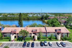 10735 Village Club Cir, St. Petersburg, FL 33716, Sold 05/06/22