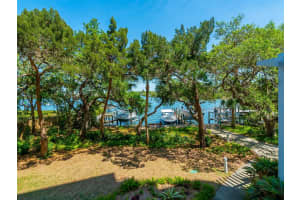 1660 Summer House Ln, Siesta Key, FL 34242, Sold 05/06/22