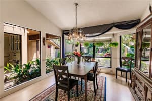 812 Hamptonwood Ct, Sarasota, FL 34232, Sold 05/04/22