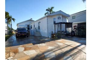 226 St George Dr, Davenport, FL 33837, Sold 06/10/22