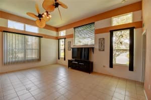 4282 67th Ave Cir E, Sarasota, FL 34243, Sold 05/10/22