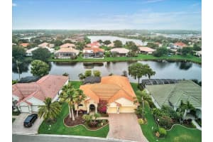 2736 Harvest Dr, Sarasota, FL 34240, Sold 06/07/22