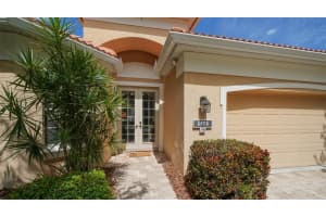 1353 Thornapple Dr, Osprey, FL 34229, Sold 04/26/22