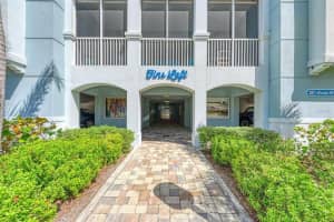 387 Aruba Cir, Bradenton, FL 34209, Sold 06/07/22