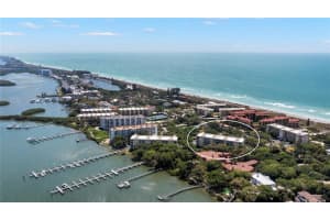 8625 Midnight Pass Rd, Sarasota, FL 34242, Sold 05/10/22