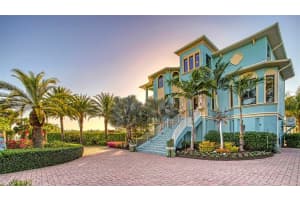 105 N Isle Dr, Sarasota, FL 34243, Sold 06/08/22