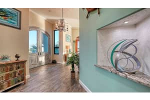 105 N Isle Dr, Sarasota, FL 34243, Sold 06/08/22