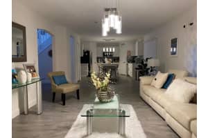 1040 Vanderbilt Dr, Eustis, FL 32726, Sold 05/04/22