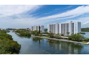 9393 Midnight Pass Rd, Sarasota, FL 34242, Sold 05/20/22