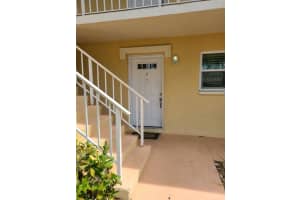 906 La Costa Cir, Sarasota, FL 34237, Sold 05/11/22