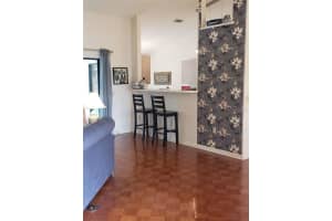 2340 W Leewynn Dr, Sarasota, FL 34240, Sold 05/18/22