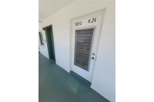 5890 17th St W, Bradenton, FL 34207, Sold 05/13/22