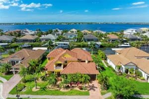 540 FORE DR, BRADENTON, FL 34208 Sold 10/28/22