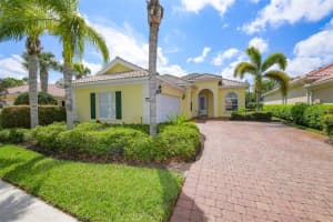 5726 Benevento Dr, Sarasota, FL 34238, Sold 05/12/22